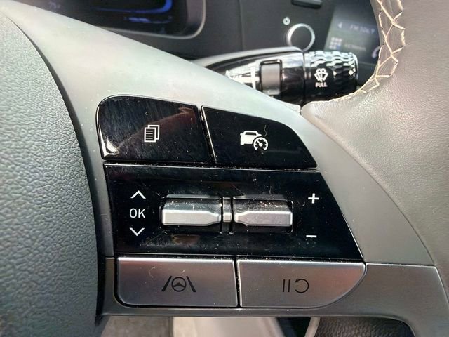 Certified 2025 Hyundai Elantra Sport FWD image 26