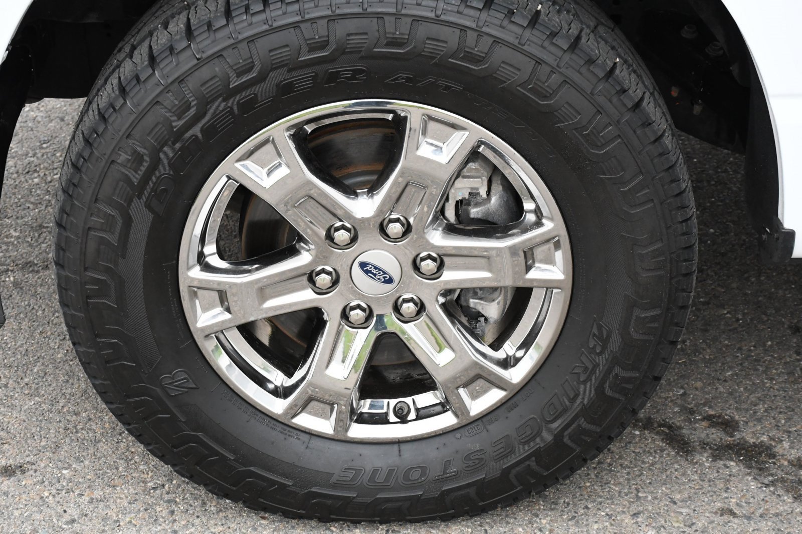 Used 2023 Ford F150 Lariat image 5