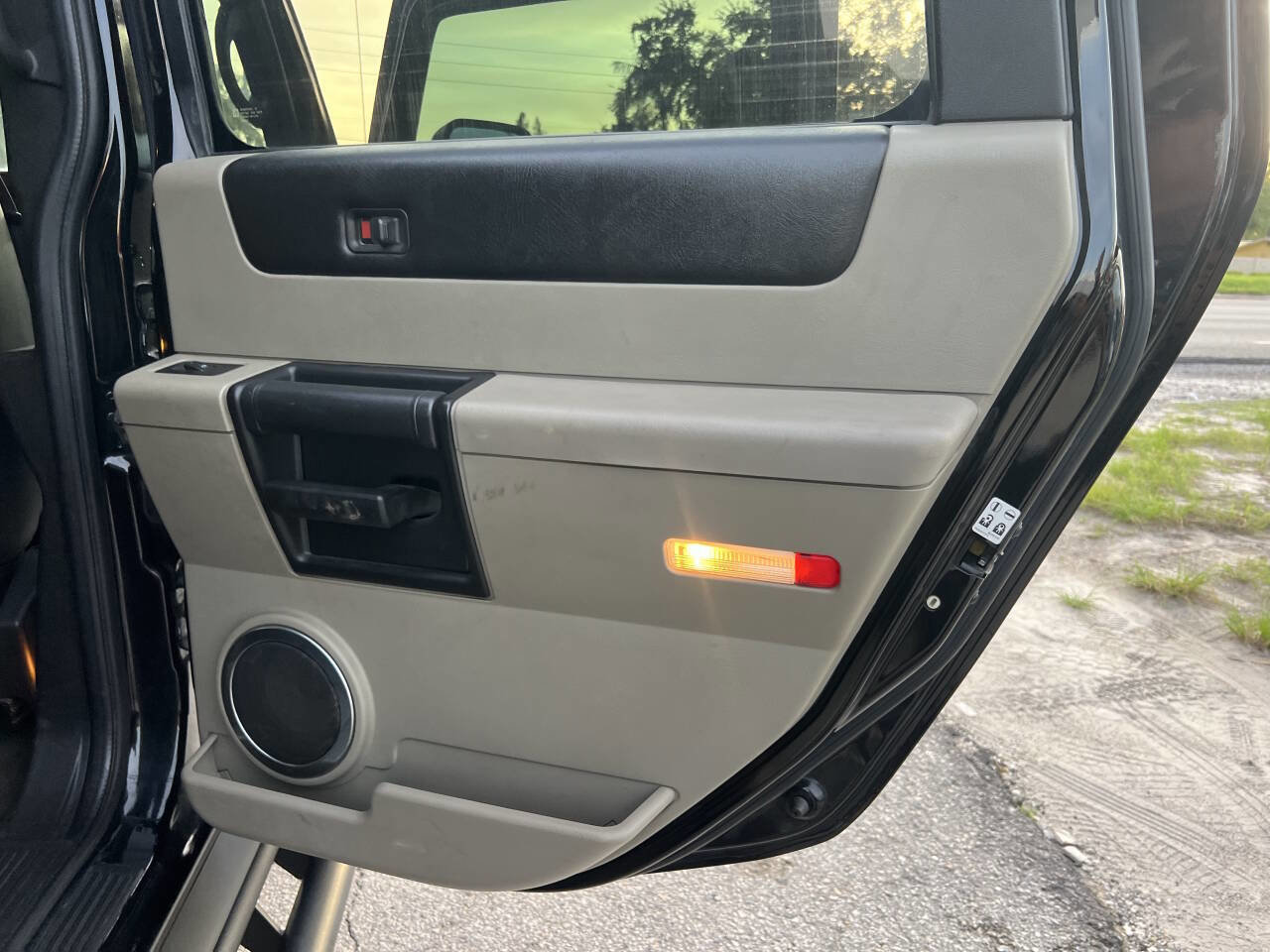 Used 2006 HUMMER H2 SUT image 23