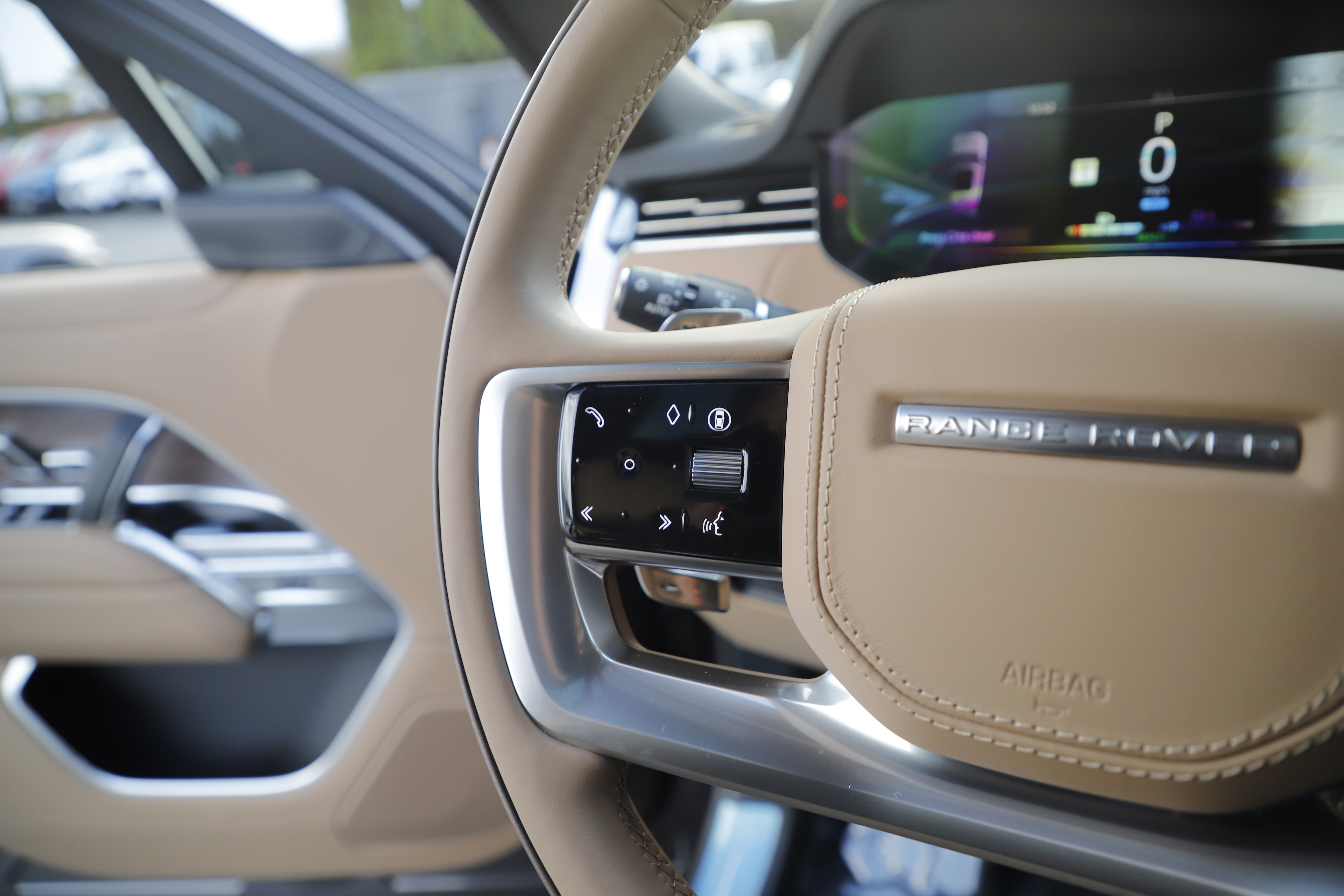 New 2026 Land Rover Range Rover SE image 23