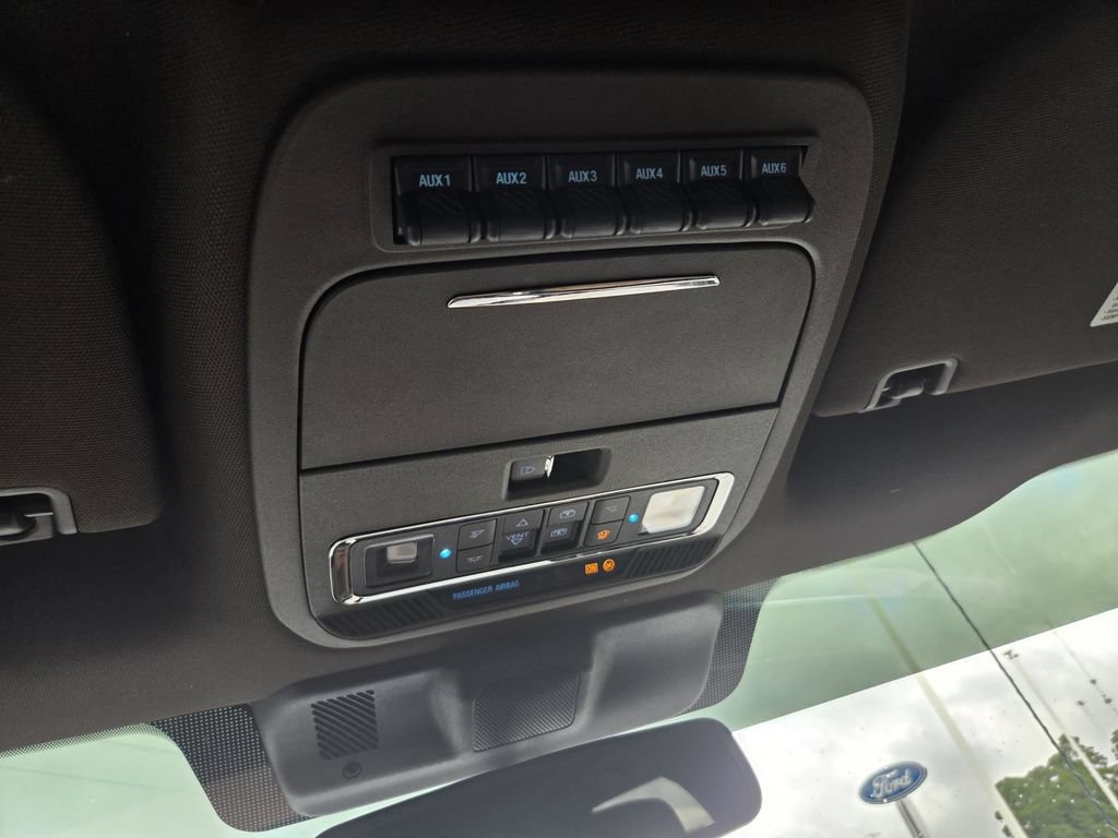 Used 2024 Ford F350 King Ranch w/ FX4 Off-Road Package AWD/4WD image 36