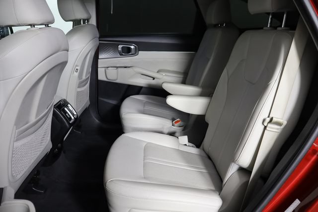 Used 2023 Kia Sorento SX FWD image 16