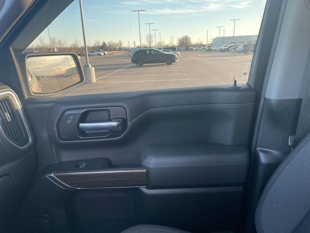 Used 2021 Chevrolet Silverado 1500 LT Trail Boss image 22