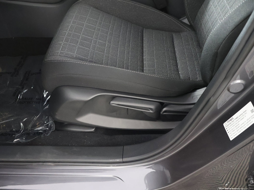 Used 2027 Honda HR-V LX image 27