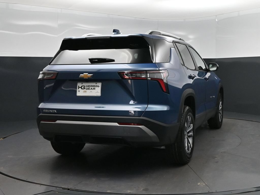 New 2027 Chevrolet Equinox LT w/ Convenience Package II FWD image 7