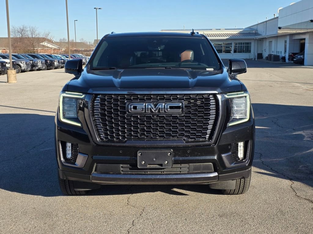 Used 2023 GMC Yukon Denali Ultimate image 2