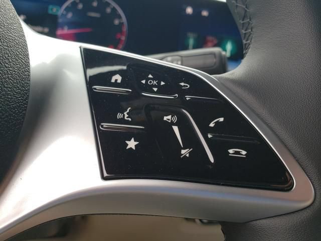New 2025 Mercedes-Benz GLB 250 4MATIC image 23