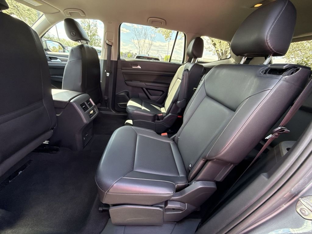 Used 2020 Volkswagen Atlas SE w/ Towing Package image 24