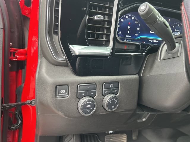 Used 2024 Chevrolet Silverado 2500 LT AWD/4WD image 16