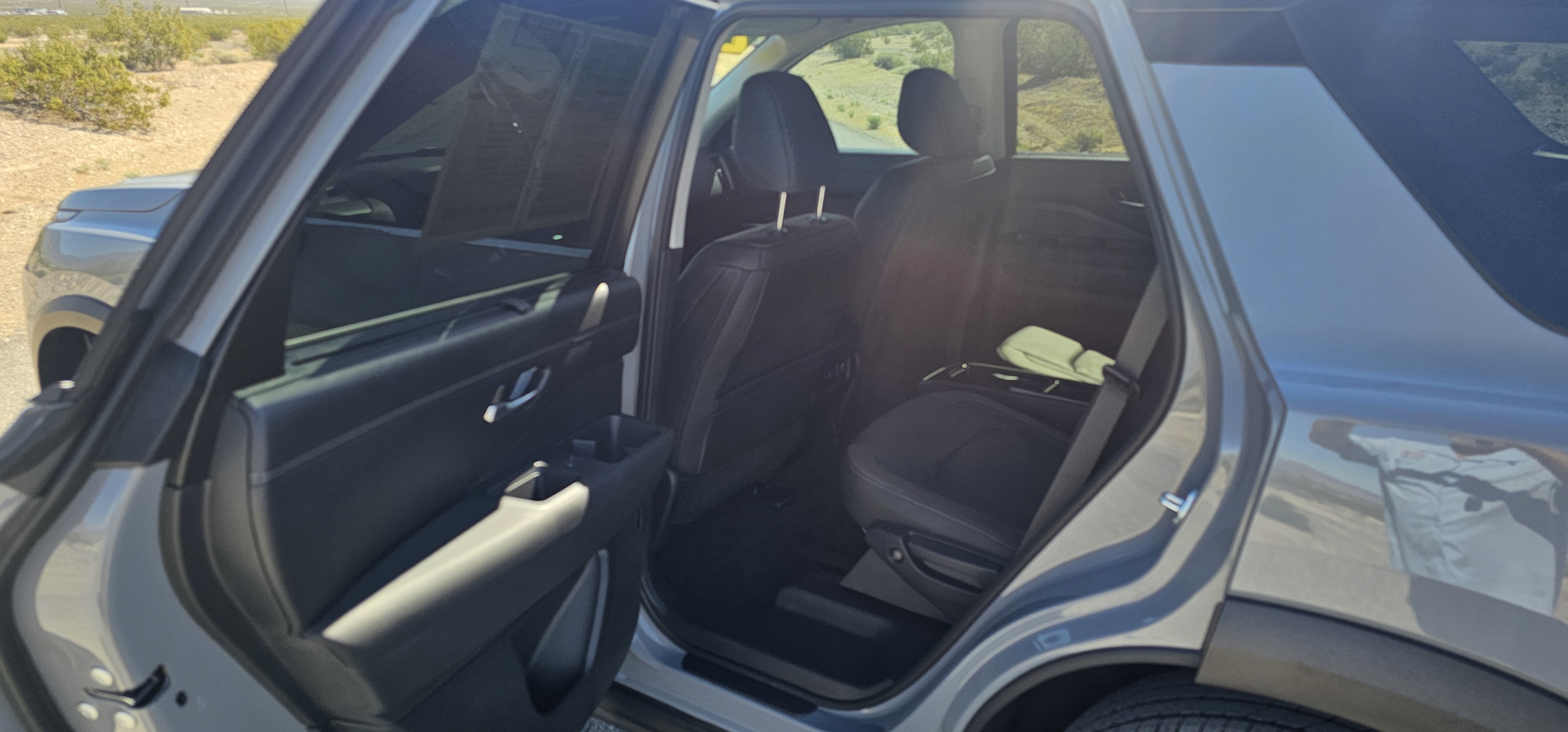 Used 2025 Nissan Pathfinder Platinum FWD image 8