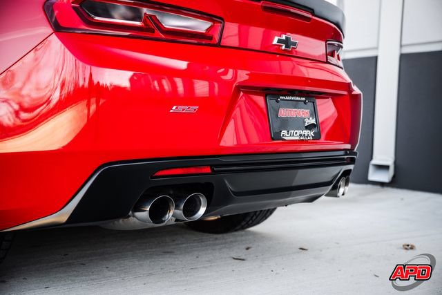 Used 2017 Chevrolet Camaro SS RWD image 36