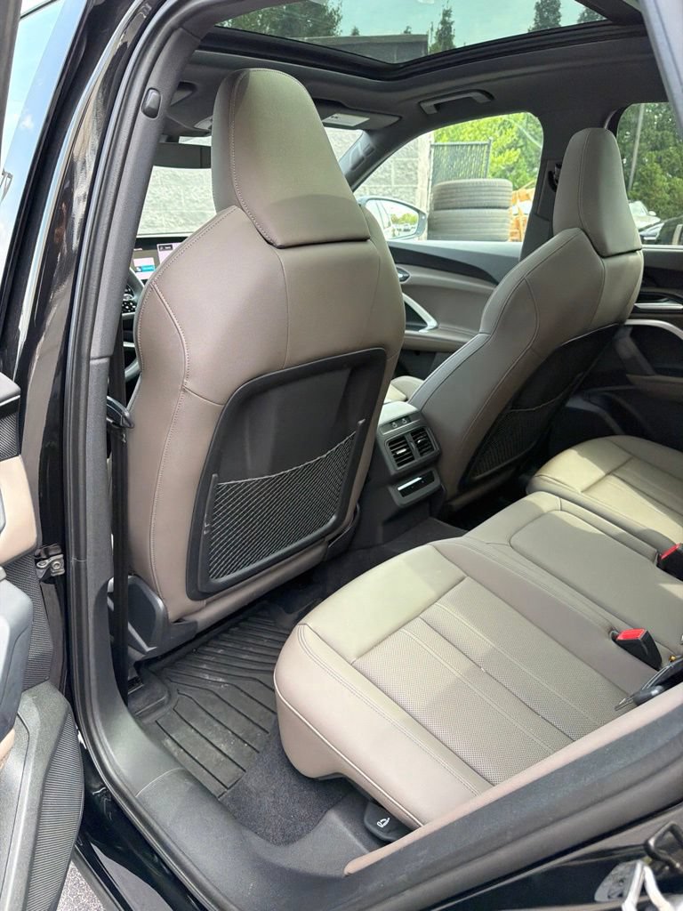 Certified 2025 Audi Q5 Premium Plus w/ Premium Plus AWD/4WD image 13