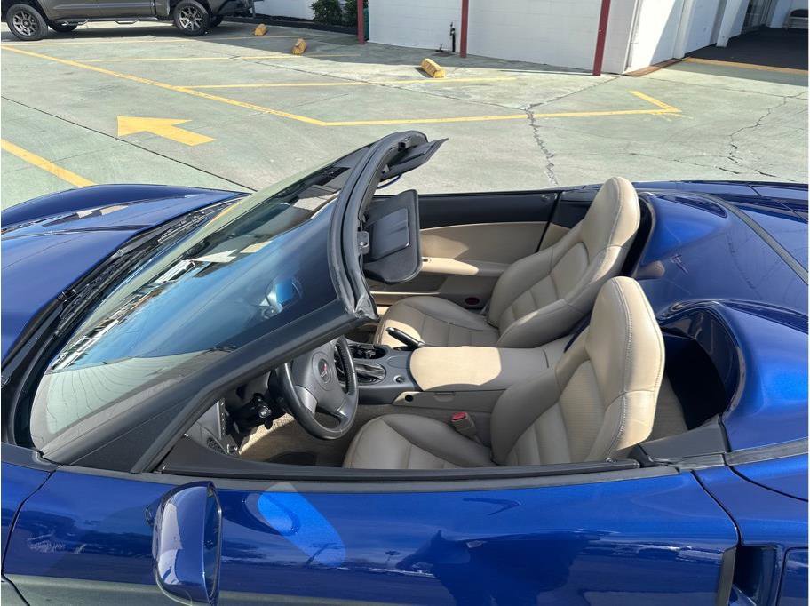 Used 2006 Chevrolet Corvette Convertible w/ Preferred Equipment Group image 32