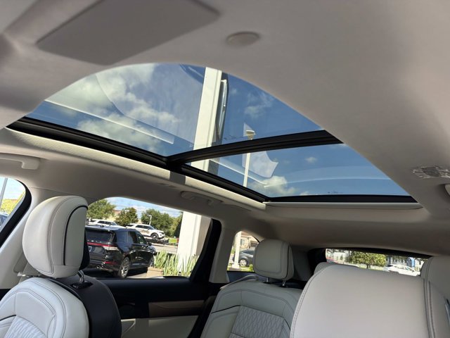 New 2026 Lincoln Nautilus Black Label w/ Jet Appearance Package AWD/4WD image 30