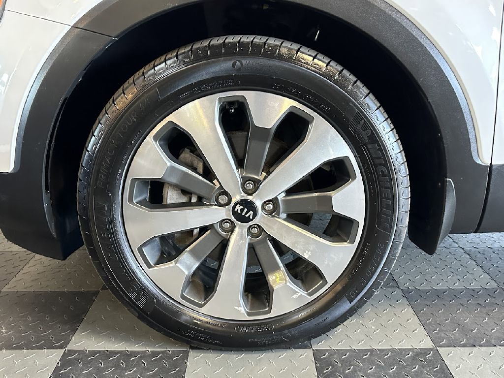 Used 2021 Kia Telluride SX image 32