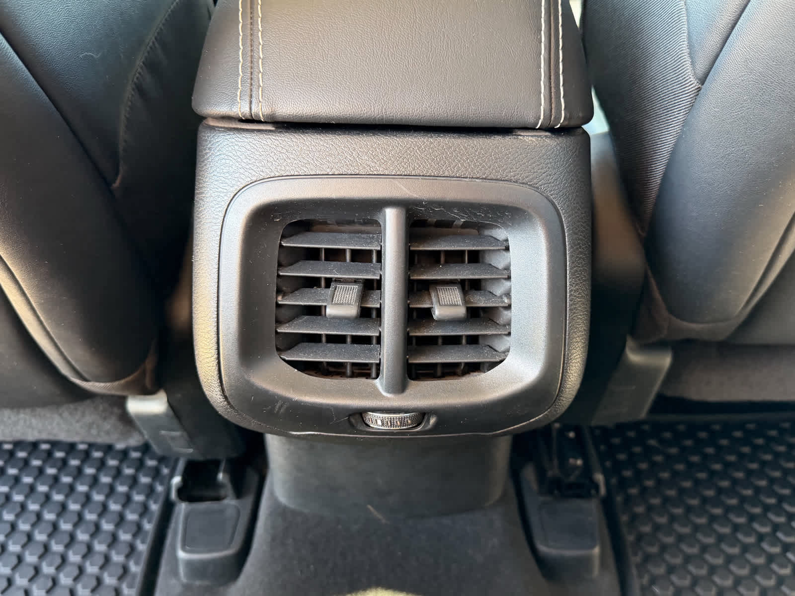 Used 2022 Jeep Cherokee Latitude image 9