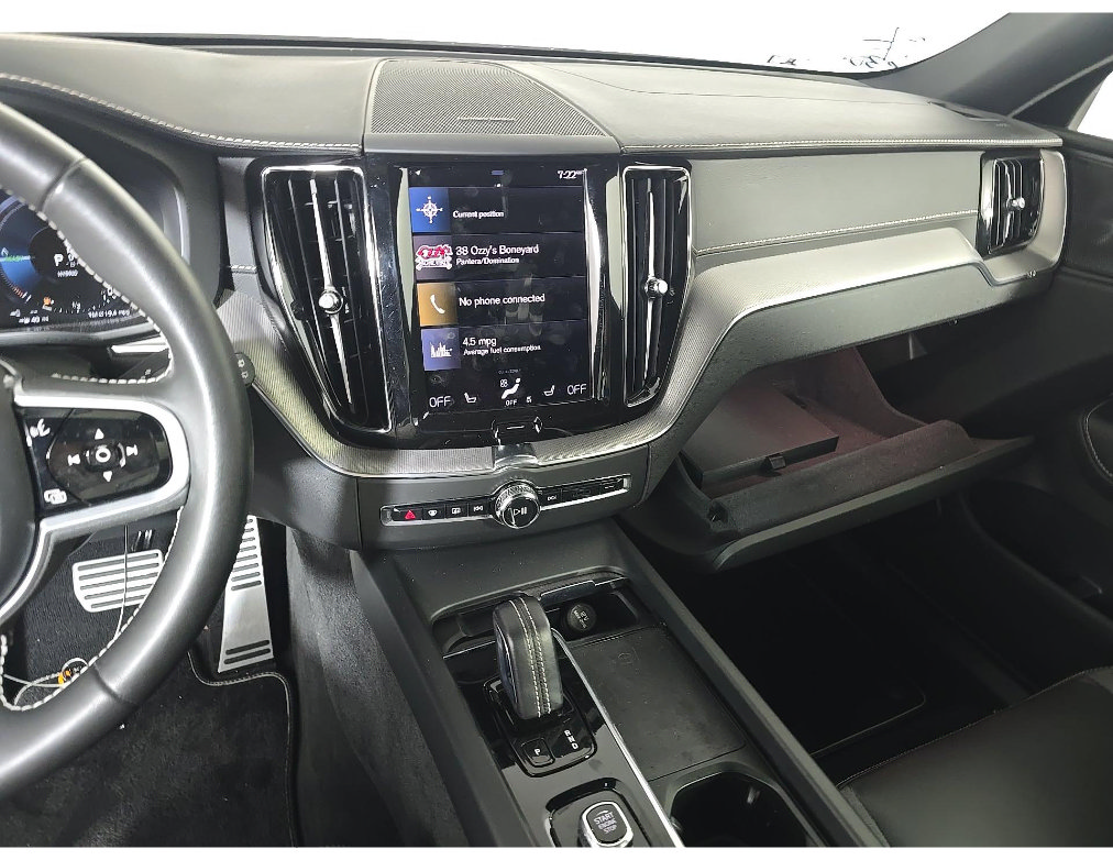 Used 2021 Volvo XC60 T8 R-Design w/ Advanced Package AWD/4WD image 9