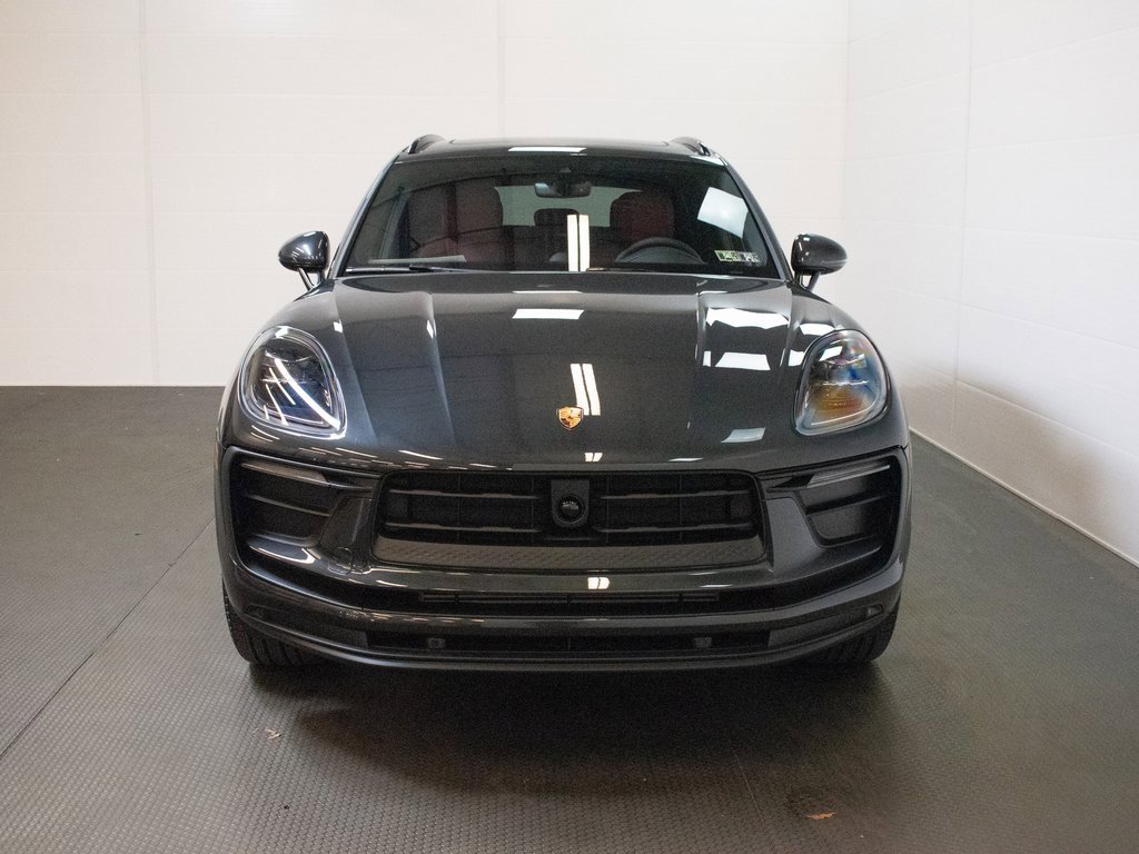 New 2026 Porsche Macan image 7