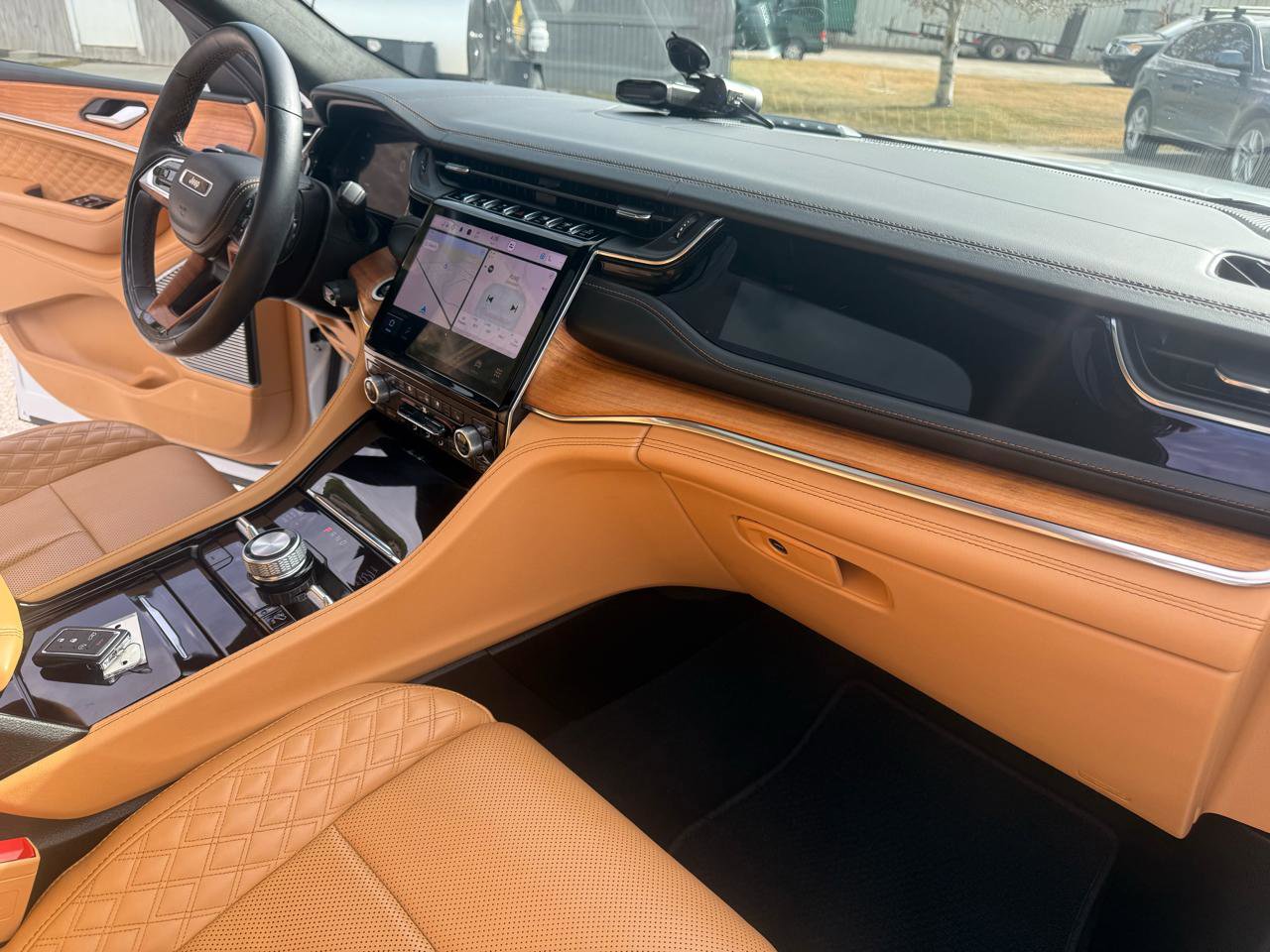 Used 2022 Jeep Grand Cherokee Summit image 16