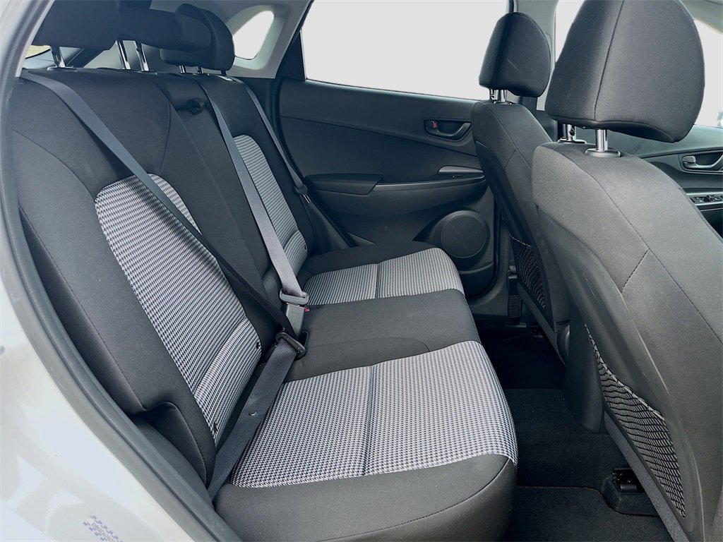 Used 2021 Hyundai Kona SEL Plus w/ Cargo Package image 26
