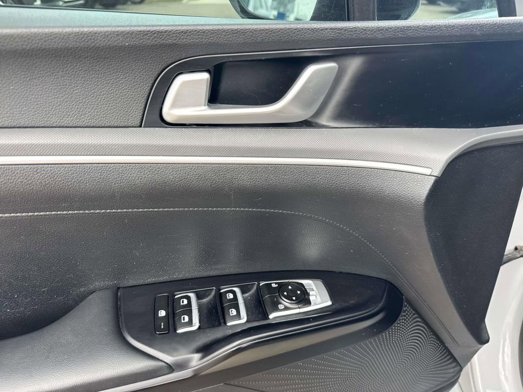 Used 2022 Kia K5 GT-Line w/ GT-Line FWD Premium Package image 22