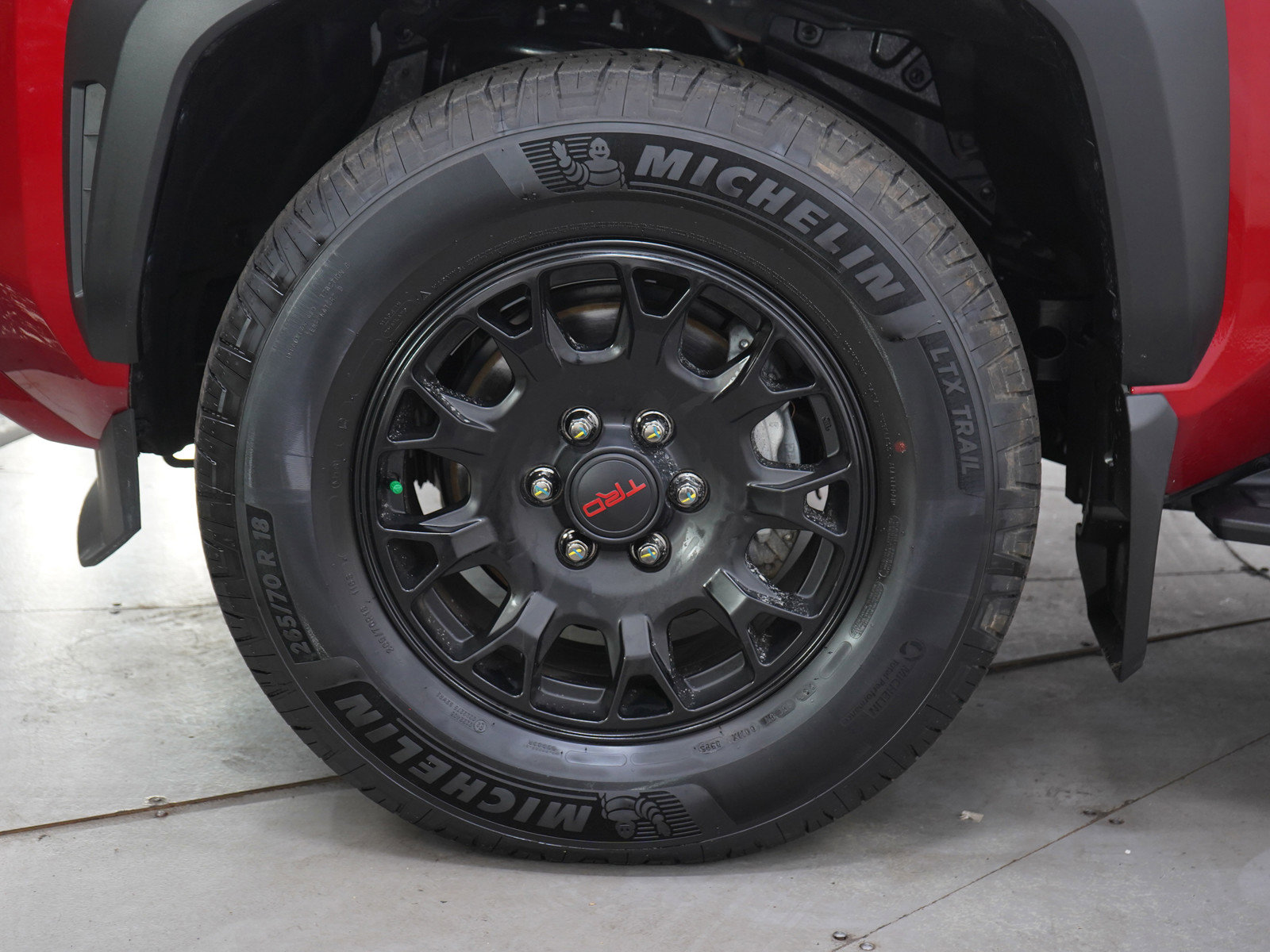 Used 2025 Toyota 4Runner TRD Off-Road Premium AWD/4WD image 30