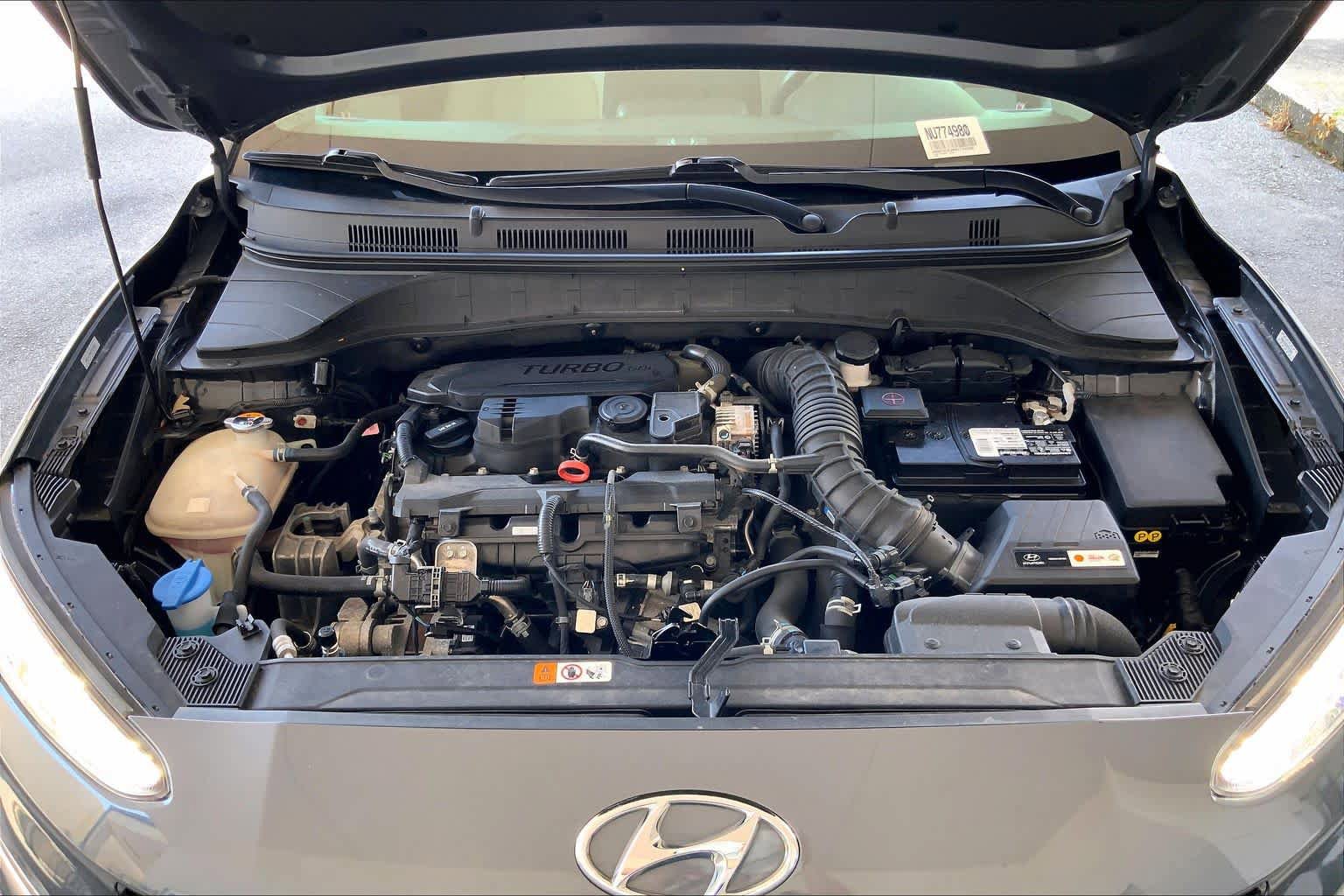 Used 2022 Hyundai Kona Limited AWD/4WD image 30