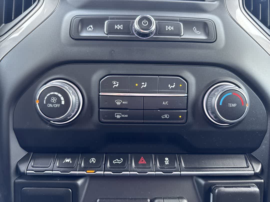 Used 2022 Chevrolet Silverado 1500 Custom image 18