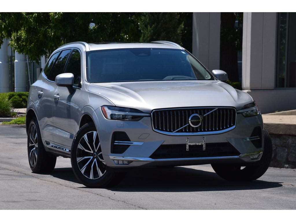 Certified 2023 Volvo XC60 B5 Plus w/ Climate Package AWD/4WD image 1
