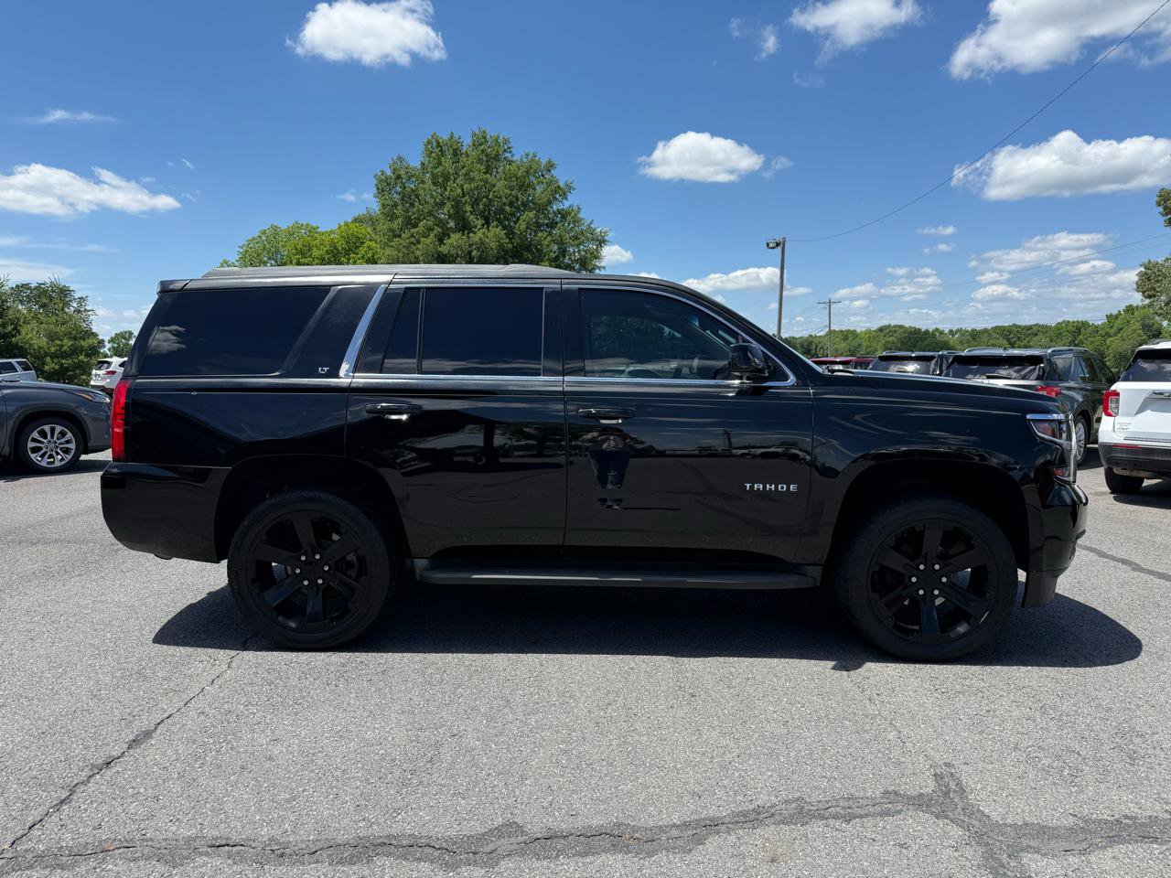 Used 2015 Chevrolet Tahoe LT w/ Luxury Package RWD image 7