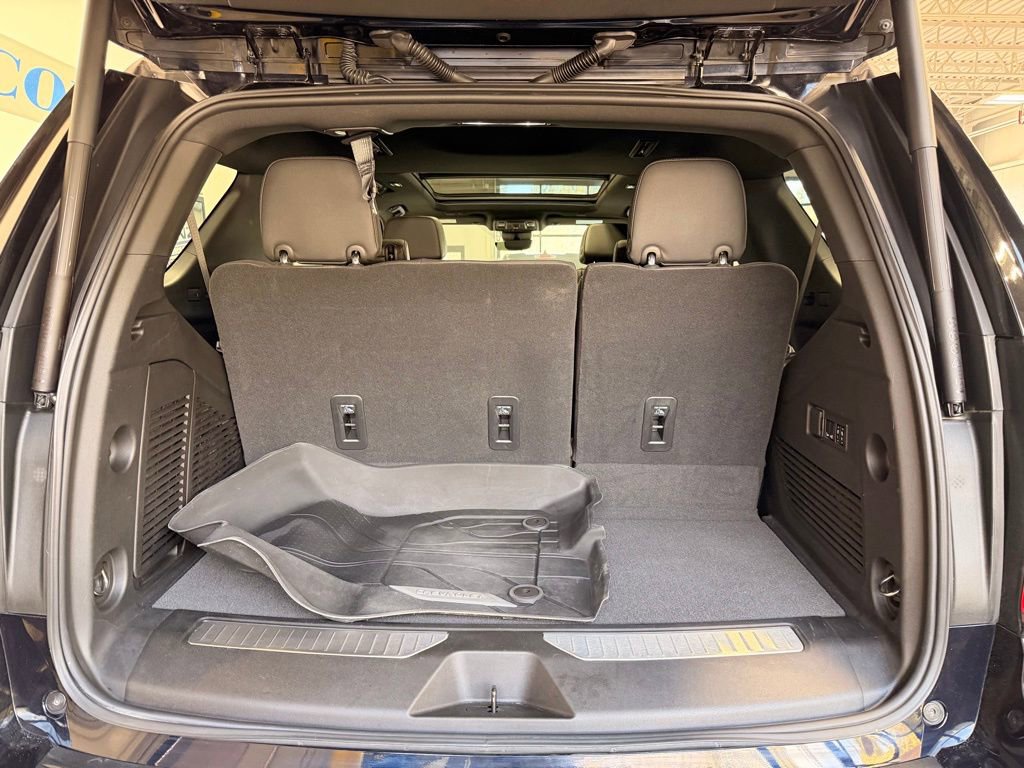 Used 2023 Chevrolet Tahoe High Country image 8