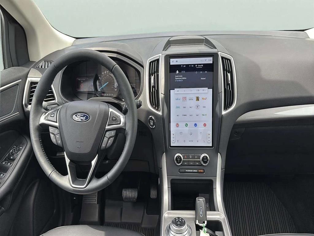 Used 2023 Ford Edge SEL w/ Convenience Package image 14