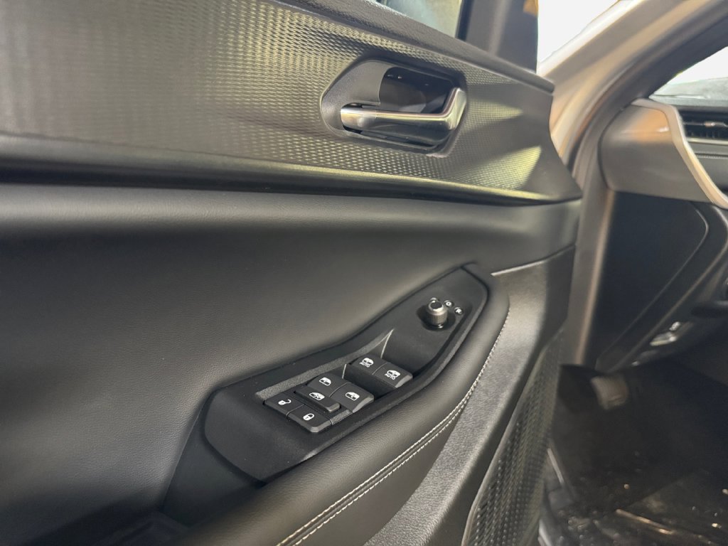 New 2025 Jeep Grand Cherokee Laredo X AWD/4WD image 14