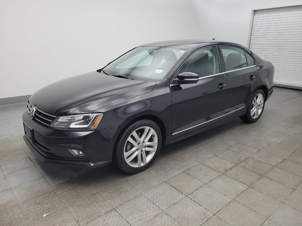 Used 2017 Volkswagen Jetta SEL Premium image 2