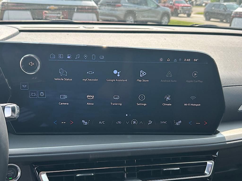 New 2025 Chevrolet Traverse LT w/ LPO, Floor Liner Package image 20