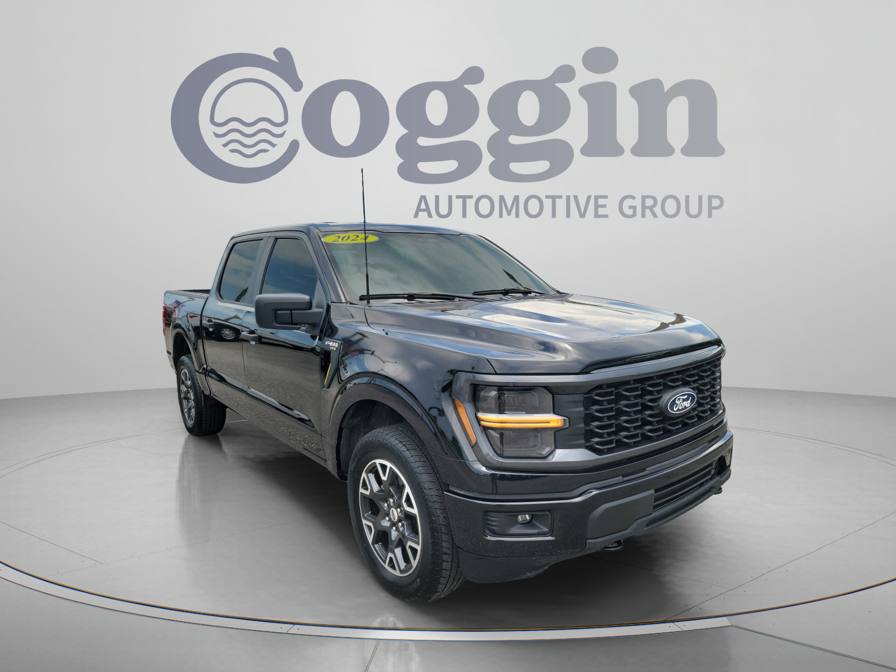 Used 2024 Ford F150 STX AWD/4WD image 4