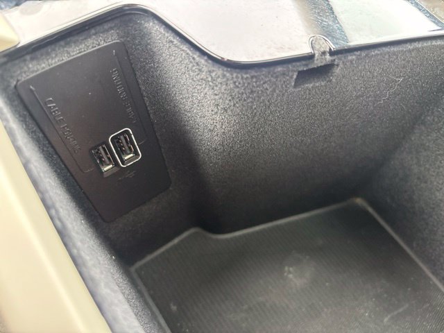 Used 2020 Volvo XC60 T6 Momentum w/ Protection Package Premier AWD/4WD image 15