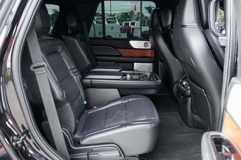 Used 2020 Lincoln Navigator Reserve w/ Equipment Group 208A Reserve RWD image 43