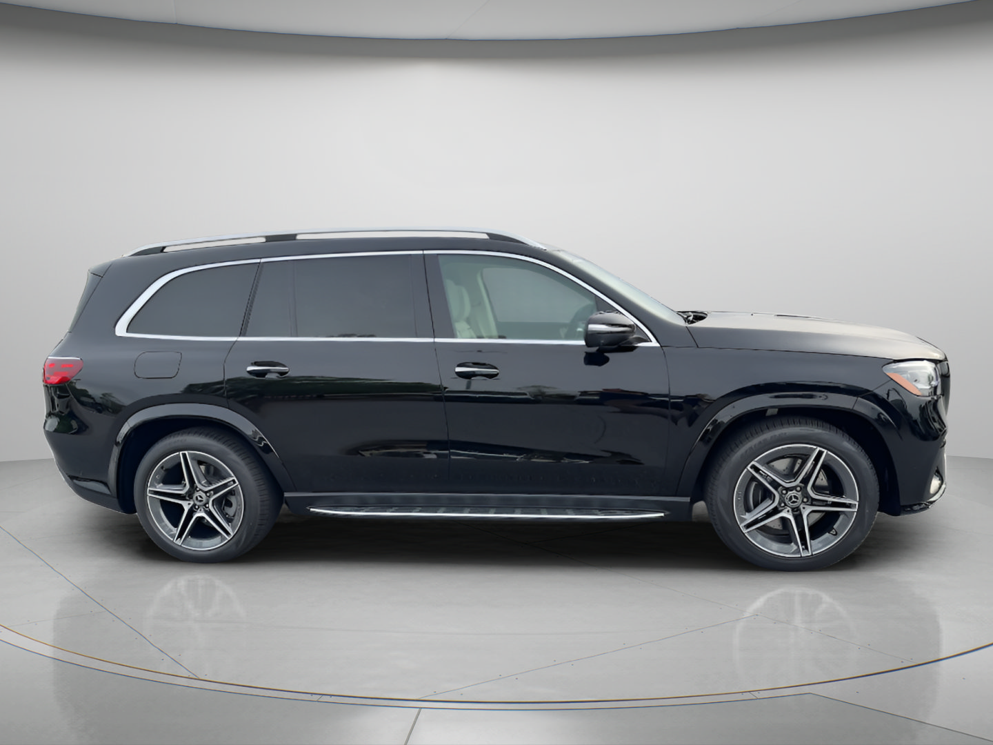 Certified 2026 Mercedes-Benz GLS 450 4MATIC image 6