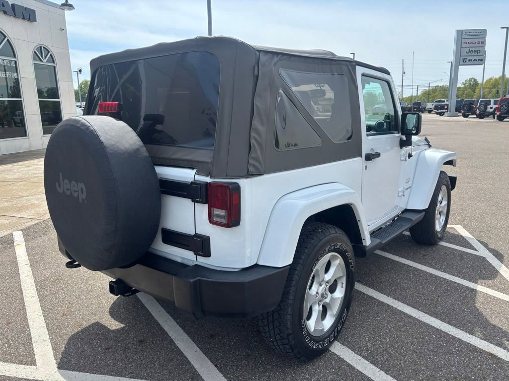 Used 2013 Jeep Wrangler Sahara w/ Connectivity Group AWD/4WD image 9