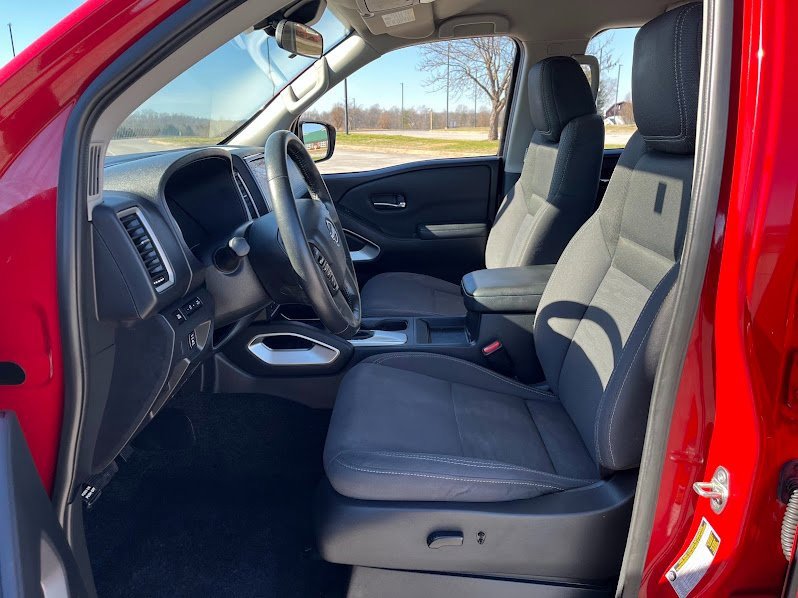 Used 2023 Nissan Frontier SV w/ SV Convenience Package image 8