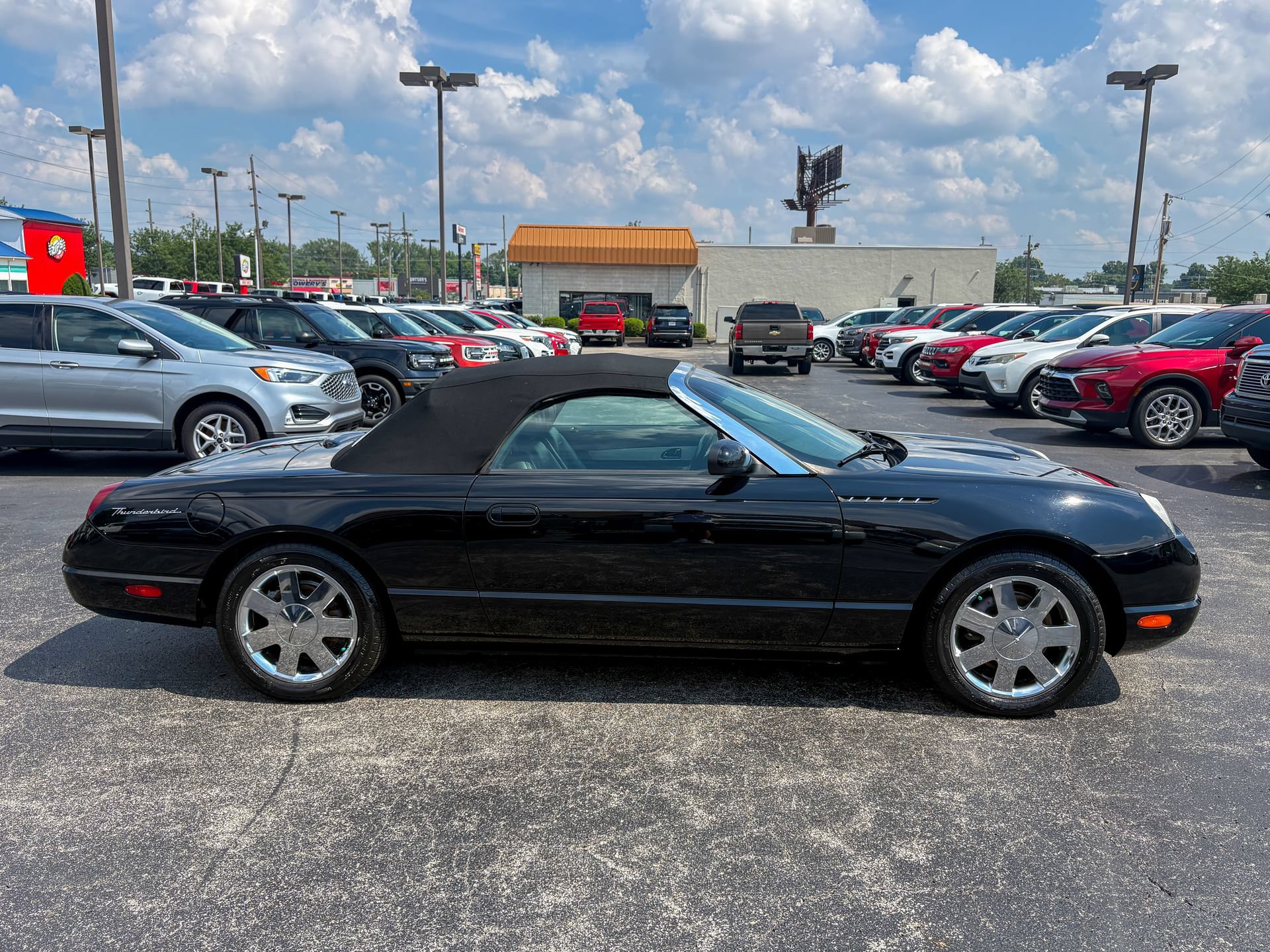 Used 2002 Ford Thunderbird RWD image 17