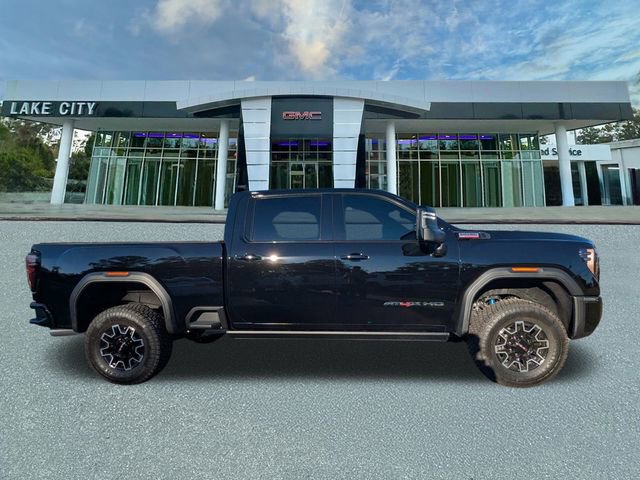 Used 2025 GMC Sierra 2500 AT4X image 2