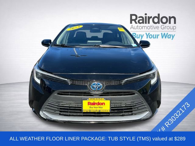 Used 2024 Toyota Corolla XLE image 2