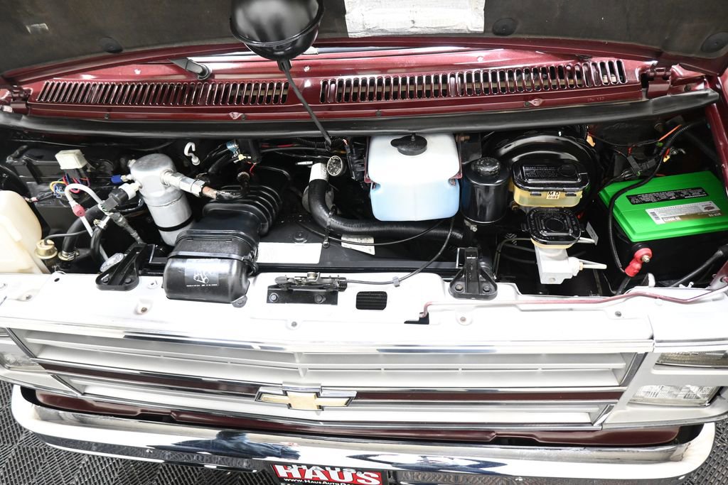 Used 1990 Chevrolet G20 RWD image 11