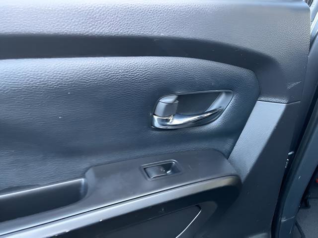 Used 2021 Nissan Titan PRO-4X image 29