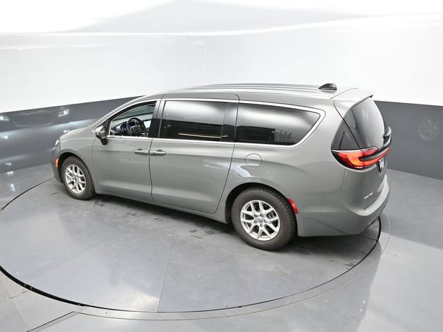 Used 2023 Chrysler Pacifica Touring-L FWD image 42