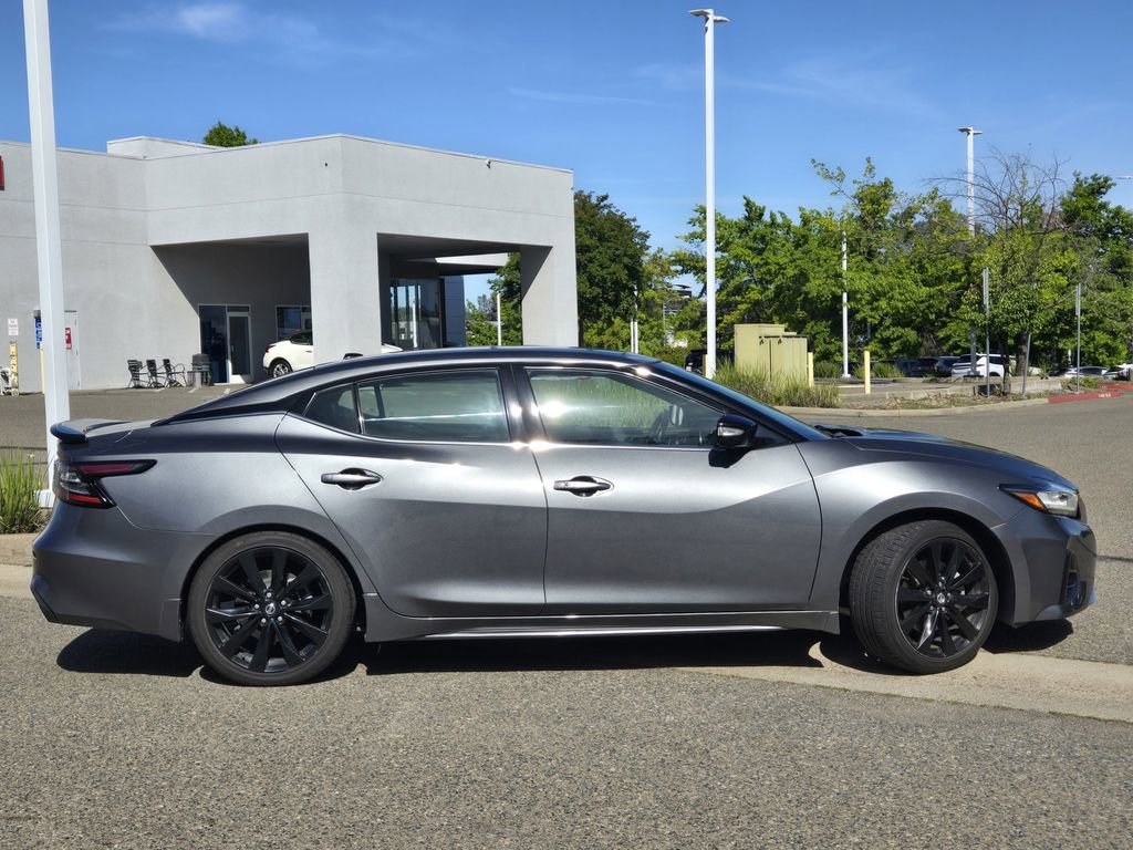 Used 2020 Nissan Maxima SR w/ Sport Mat Group FWD image 15