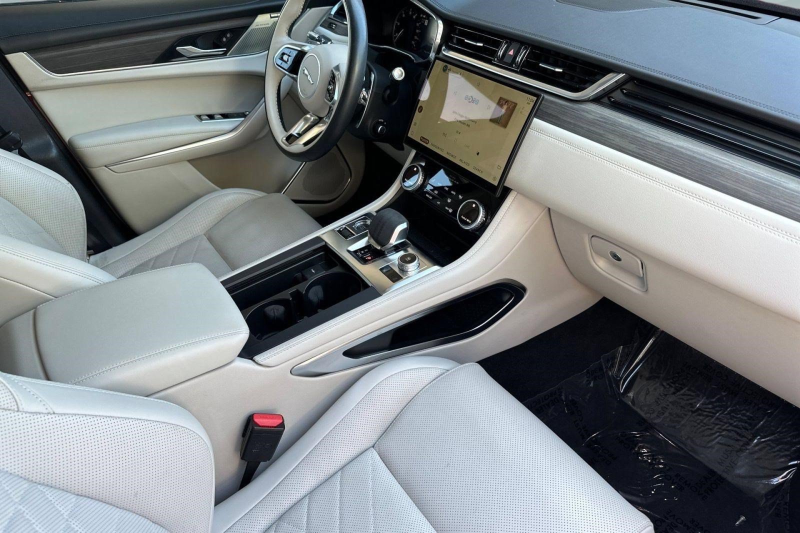 Used 2022 Jaguar F-PACE S AWD/4WD image 37