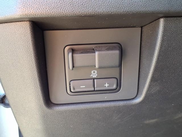 Used 2023 GMC Canyon AT4 w/ Technology Package AWD/4WD image 19